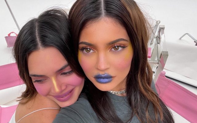 Watch Kylie And Kendall Get Drunk While Doing Thier Make-up For Youtube!