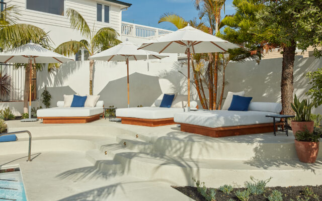 Looking To Escape The Heat for the 4th? Check Out This Awesome Beachside Luxury Hotel In Laguna Beach.